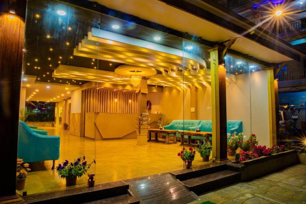 Majheri Resort And Spa Покхара Экстерьер фото