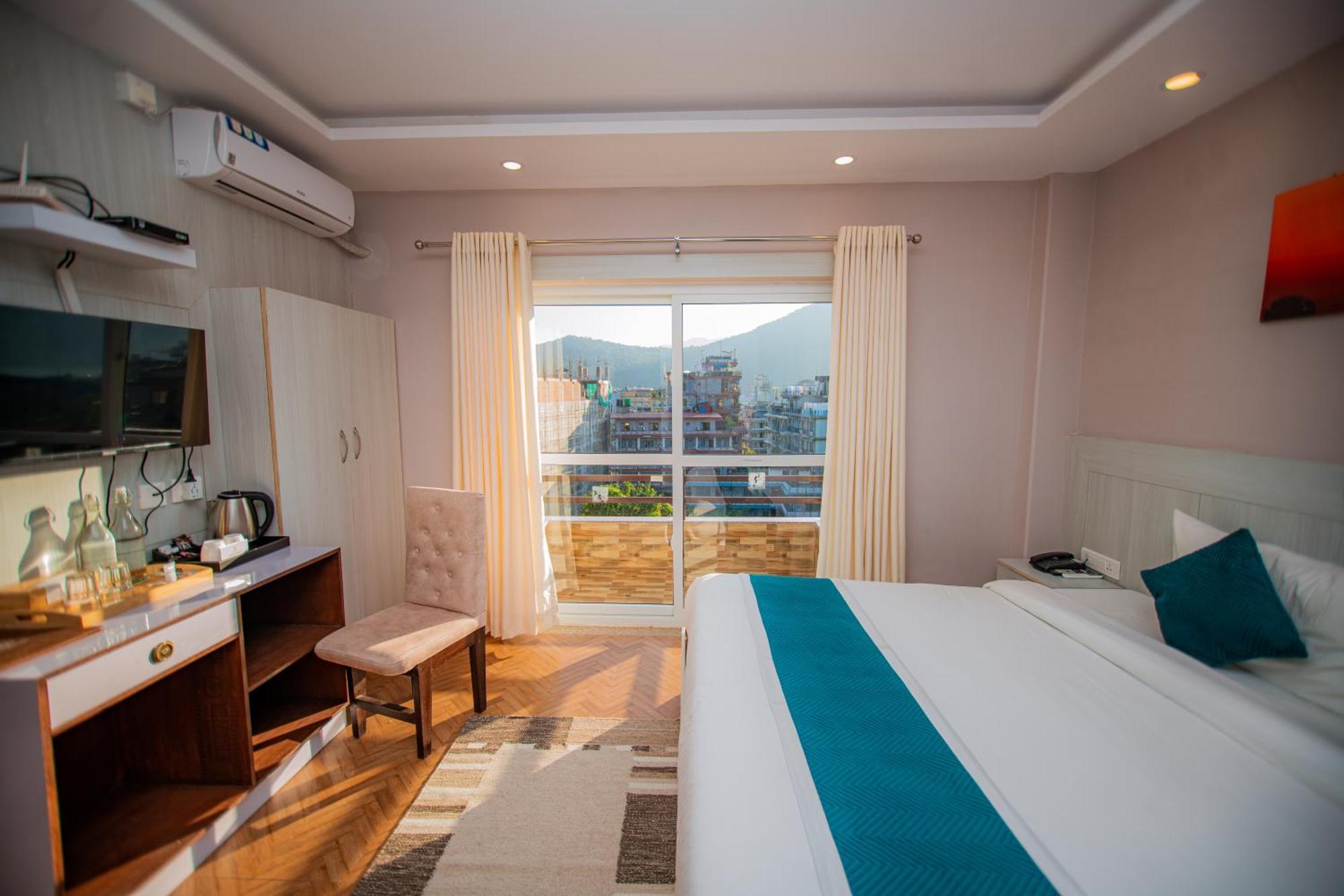 Majheri Resort And Spa Покхара Экстерьер фото