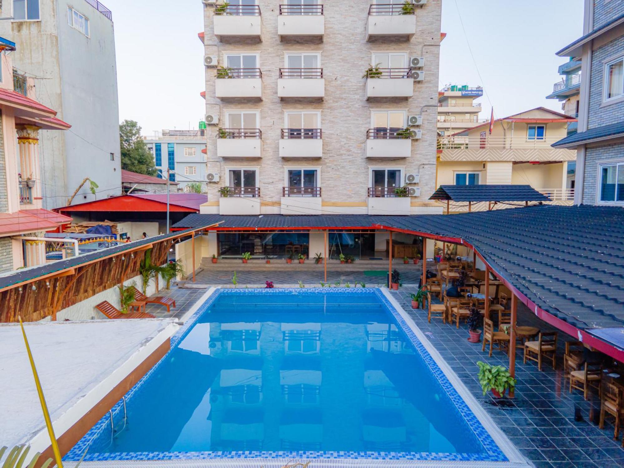Majheri Resort And Spa Покхара Экстерьер фото
